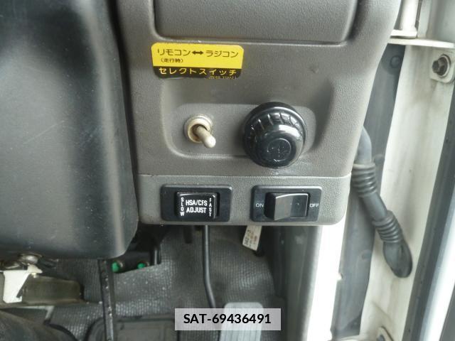 Isuzu ELF TRUCK 2004-10 7817572-4