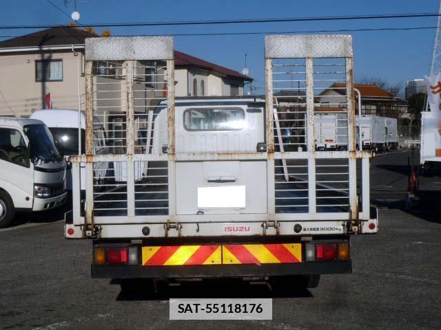Isuzu ELF TRUCK 2016-03 7817575-1