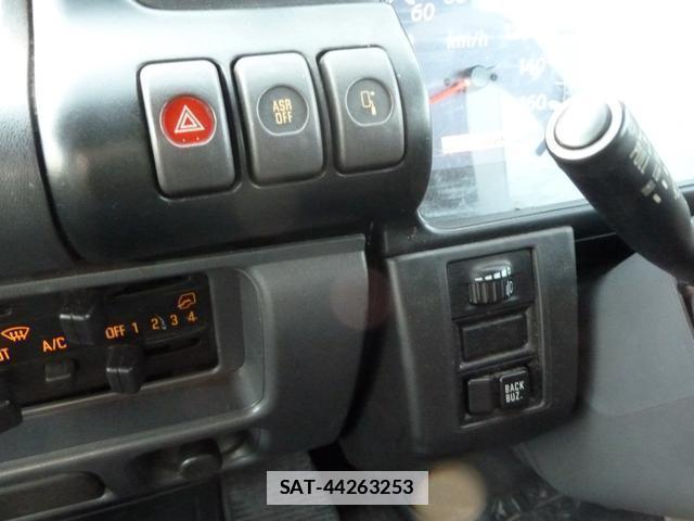 Isuzu ELF TRUCK 2006-07 7817578-11