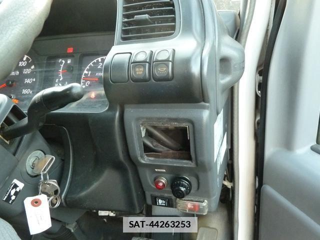 Isuzu ELF TRUCK 2006-07 7817578-12