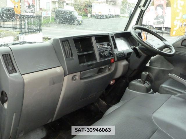 Isuzu ELF TRUCK 2012-03 7817580-10