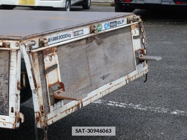 Isuzu ELF TRUCK 2012-03 7817580-12