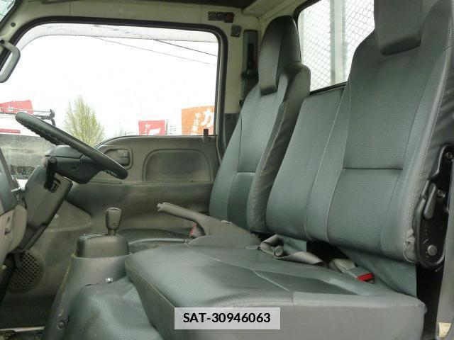 Isuzu ELF TRUCK 2012-03 7817580-9