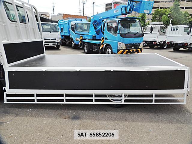 Isuzu ELF TRUCK 2016-02 7817778-14