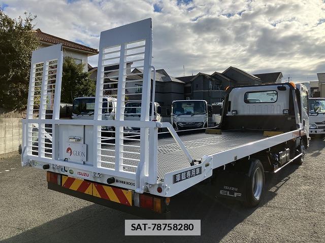 Isuzu ELF TRUCK 2021-11 7817896-7