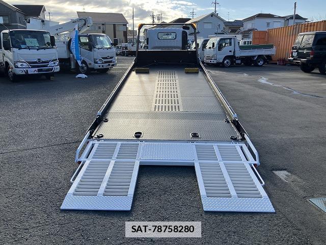 Isuzu ELF TRUCK 2021-11 7817896-8