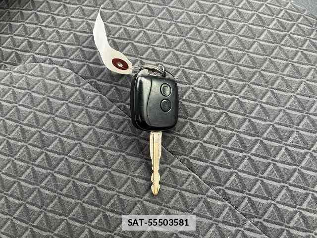Isuzu ELF TRUCK 2019-04 7817904-19