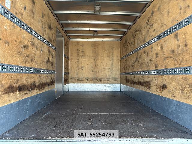Isuzu ELF TRUCK 2020-08 7817905-8