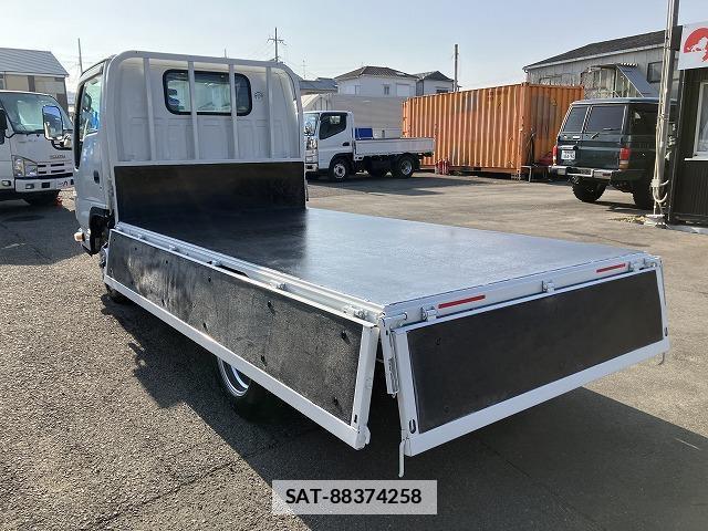 Isuzu ELF TRUCK 2016-08 7817907-7