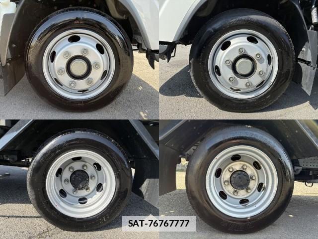 Isuzu ELF TRUCK 2024-11 7817912-13