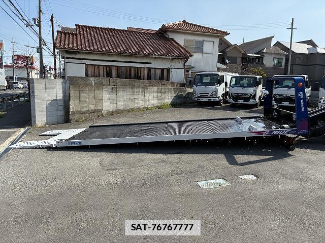 Isuzu ELF TRUCK 2024-11 7817912-4