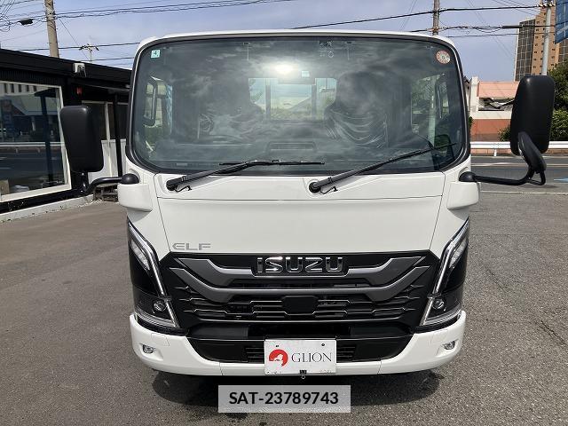 Isuzu ELF TRUCK 2025-04 7817917-1