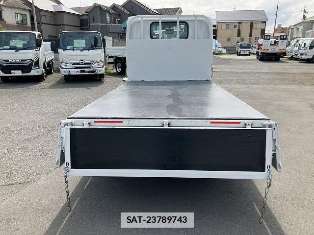 Isuzu ELF TRUCK 2025-04 7817917-7