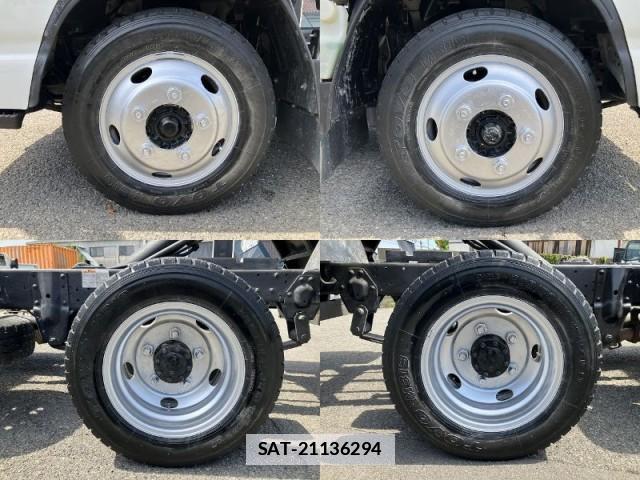 Isuzu ELF TRUCK 2019-09 7817921-12
