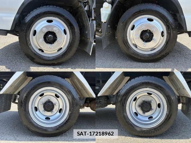 Isuzu ELF TRUCK 2018-11 7817925-13