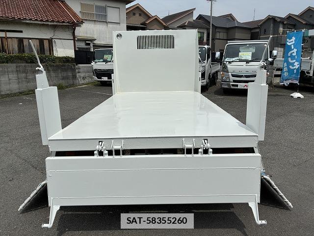 Isuzu ELF TRUCK 2017-08 7817932-10
