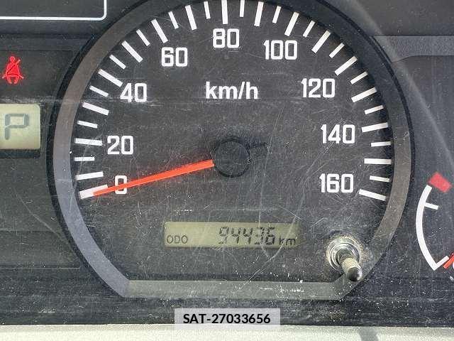 Isuzu ELF TRUCK 2018-05 7817940-13