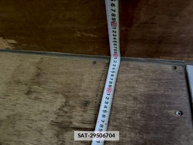 Isuzu ELF TRUCK 2013-09 7818886-15
