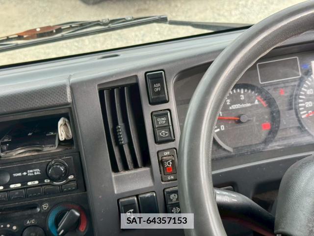 Isuzu ELF TRUCK 2015-02 7818887-8