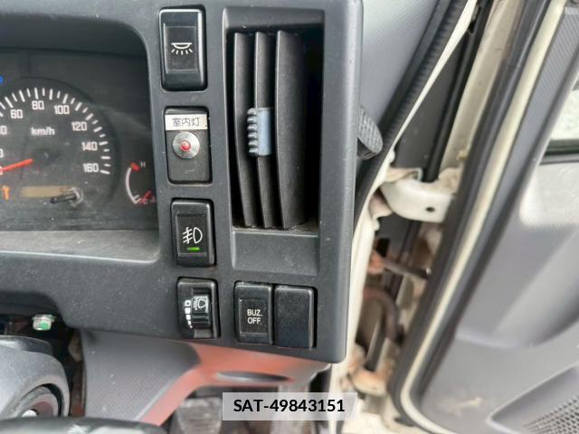 Isuzu ELF TRUCK 2014-01 7818888-9
