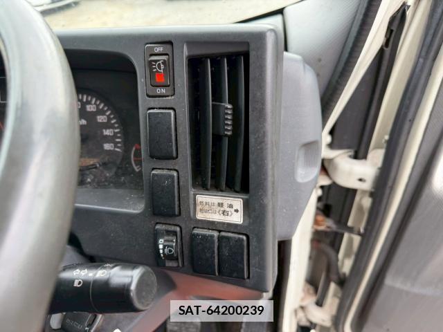 Isuzu ELF TRUCK 2010-11 7818889-8