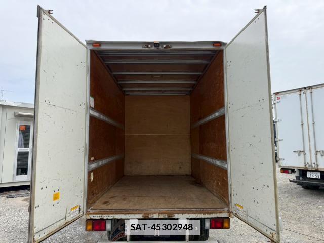 Isuzu ELF TRUCK 2017-05 7818890-12