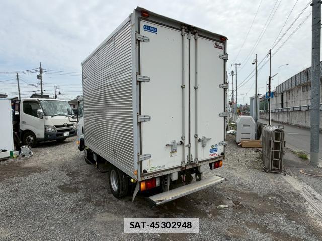 Isuzu ELF TRUCK 2017-05 7818890-2