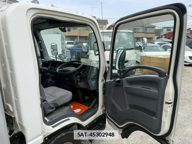 Isuzu ELF TRUCK 2017-05 7818890-4