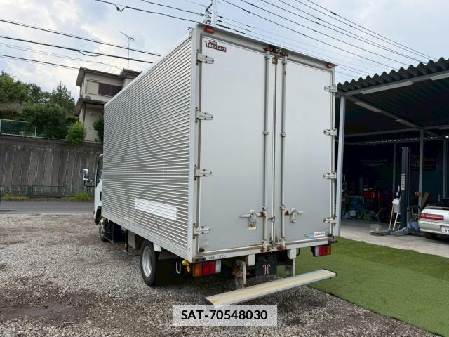 Isuzu ELF TRUCK 2019-03 7818896-3