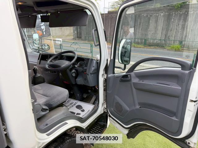 Isuzu ELF TRUCK 2019-03 7818896-4