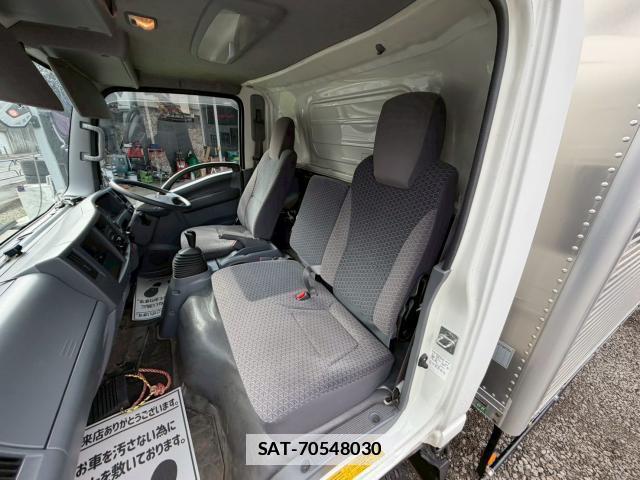 Isuzu ELF TRUCK 2019-03 7818896-7