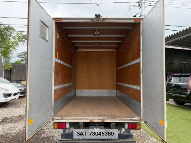 Isuzu ELF TRUCK 2010-11 7818897-11