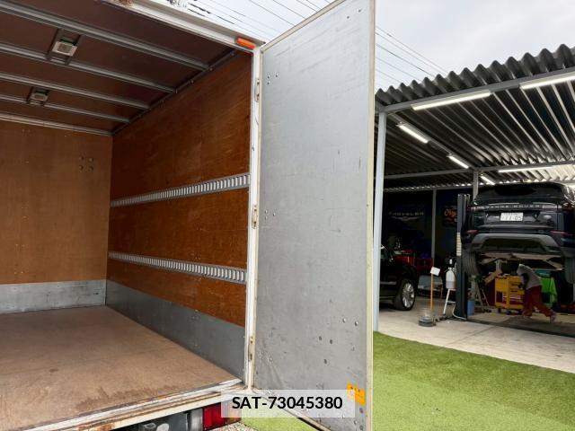 Isuzu ELF TRUCK 2010-11 7818897-13