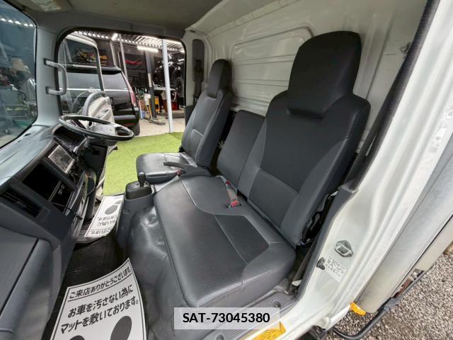 Isuzu ELF TRUCK 2010-11 7818897-6