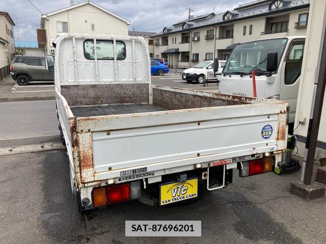 Isuzu ELF TRUCK 2004-03 7819030-1