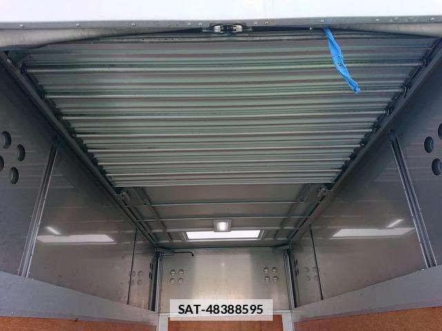 Isuzu ELF TRUCK 2010-08 7819892-13