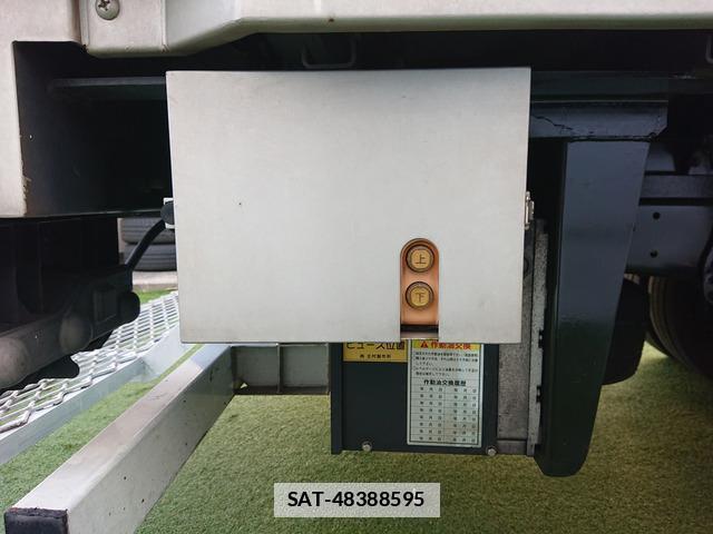 Isuzu ELF TRUCK 2010-08 7819892-14