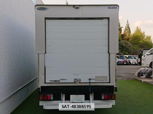 Isuzu ELF TRUCK 2010-08 7819892-17