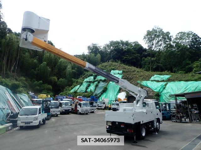 Isuzu ELF TRUCK 2012-02 7820421-1