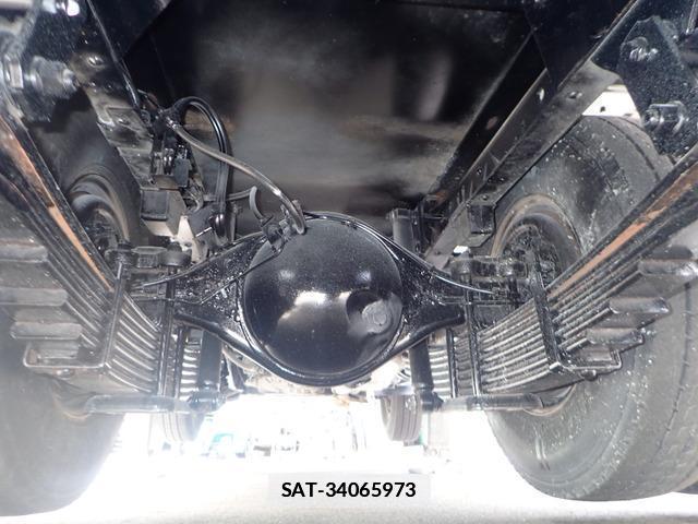 Isuzu ELF TRUCK 2012-02 7820421-10