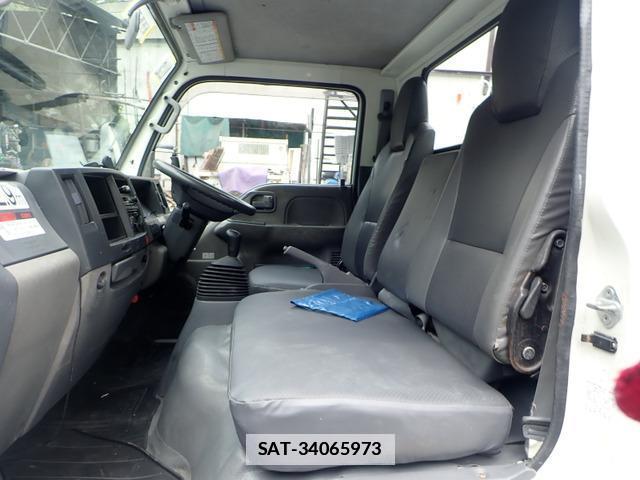 Isuzu ELF TRUCK 2012-02 7820421-15