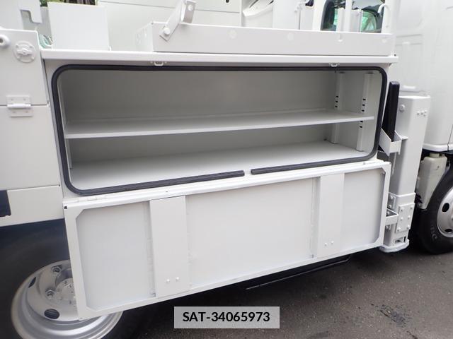 Isuzu ELF TRUCK 2012-02 7820421-5