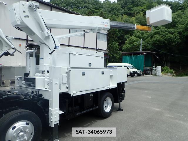 Isuzu ELF TRUCK 2012-02 7820421-7