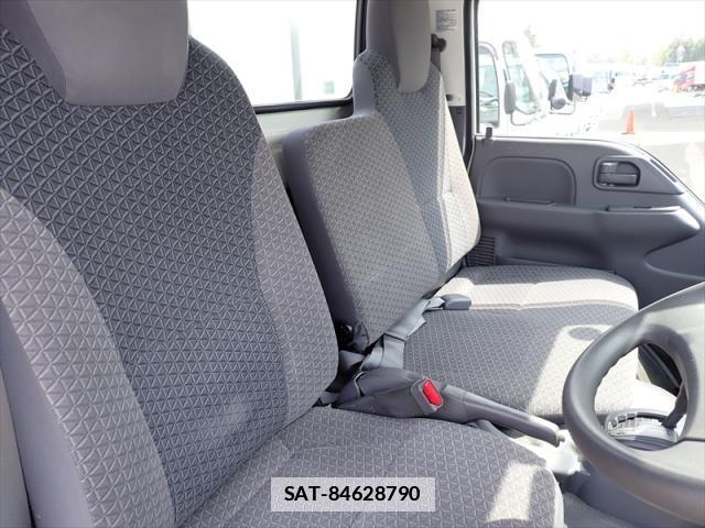 Isuzu ELF TRUCK 2018-10 7822804-12