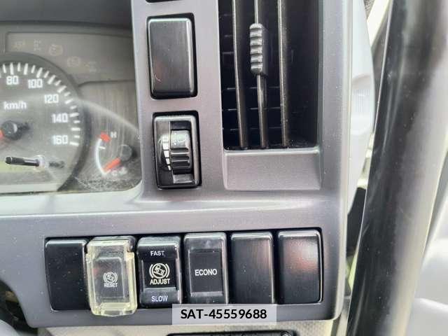 Isuzu ELF TRUCK 2015-03 7822817-17