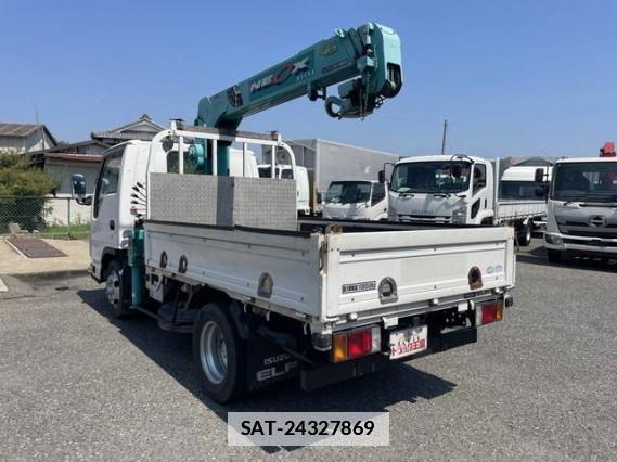 Isuzu ELF TRUCK 2011 7823183-10