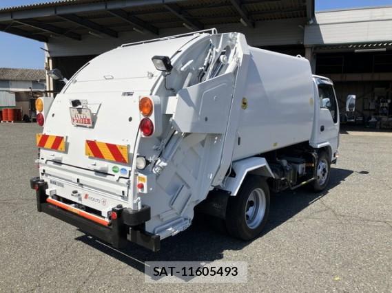 Isuzu ELF TRUCK 2015 7823188-1