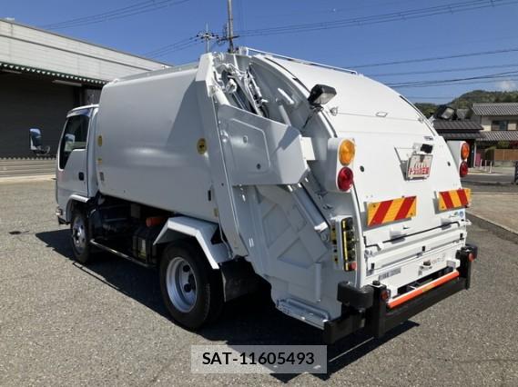 Isuzu ELF TRUCK 2015 7823188-10