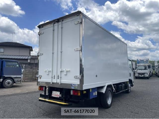 Isuzu ELF TRUCK 2017 7823200-1