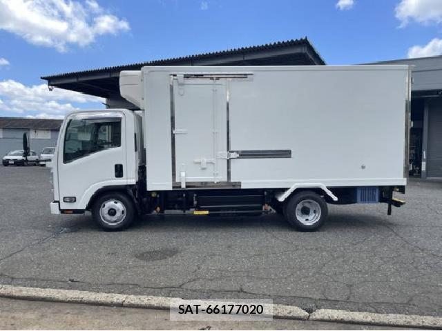 Isuzu ELF TRUCK 2017 7823200-11